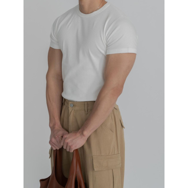 韓國🇰🇷黑白兩色基本款顯壯螺紋貼身短袖『韓國連線』