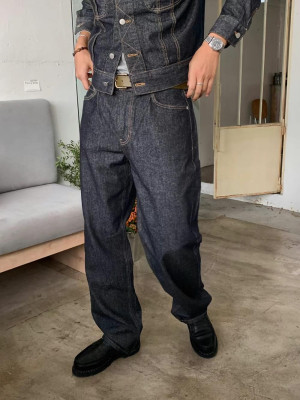 韓國🇰🇷經典款熱銷牛仔褲回歸嘍!!重工水洗直筒丹寧褲『韓國連線』