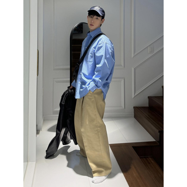 韓國🇰🇷顯腿長的單邊掐線摺痕直筒寬褲『韓國連線』