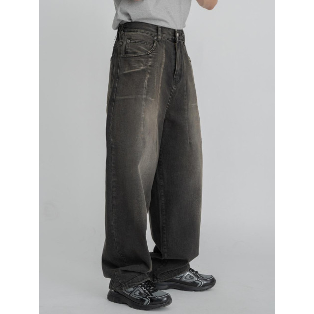 韓國🇰🇷『1+1』圓領肩線條印花短袖+寬鬆折痕線條丹寧寬褲『韓國連線』