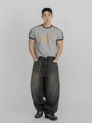 韓國🇰🇷『1+1』圓領肩線條印花短袖+寬鬆折痕線條丹寧寬褲『韓國連線』