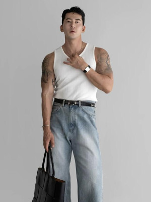 韓國🇰🇷一年四季都需要基本款打低背心!!薄款紋理修身彈性背心『韓國連線』