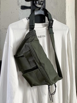 韓國🇰🇷男生女生春假的時髦標配!簡約多口袋單肩包『韓國連線』