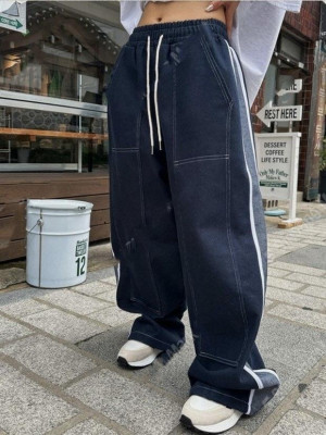 韓國🇰🇷喜歡穿牛仔褲的男女們有福了!!側面拼接鬆緊腰丹寧褲『韓國連線』