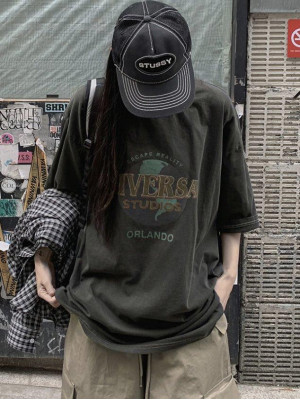 韓國🇰🇷今年春夏不可再錯過的UNIVERSAL寬鬆落肩短袖『韓國現貨』