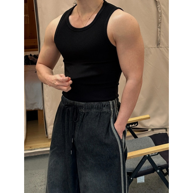 韓國🇰🇷3色簡約合身休閒背心『韓國連線』