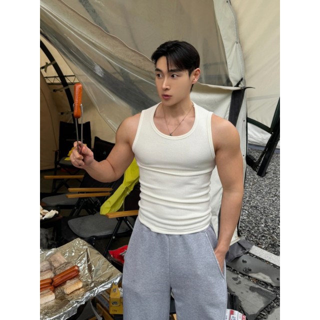 韓國🇰🇷3色簡約合身休閒背心『韓國連線』