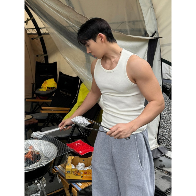 韓國🇰🇷3色簡約合身休閒背心『韓國連線』