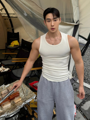 韓國🇰🇷3色簡約合身休閒背心『韓國連線』