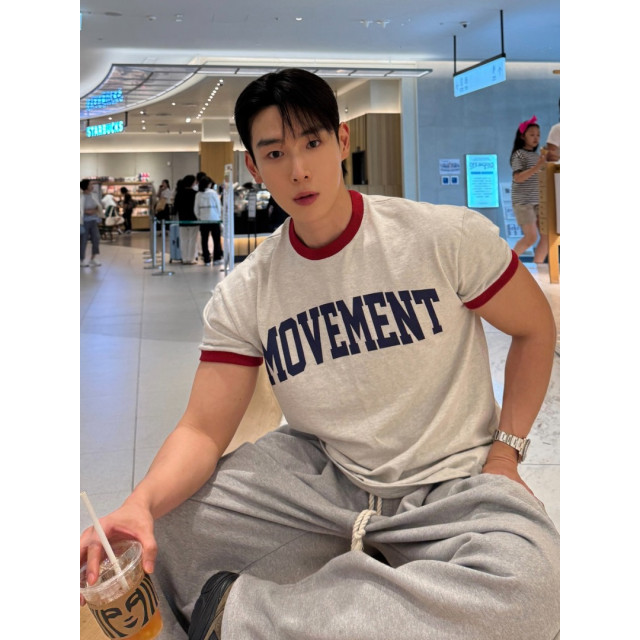 韓國🇰🇷圓領撞色印花合身短袖『韓國連線』