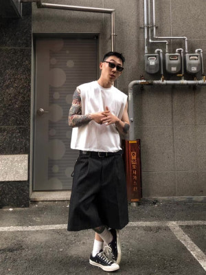 韓國🇰🇷4色削尖超短版無袖背心『韓國連線』