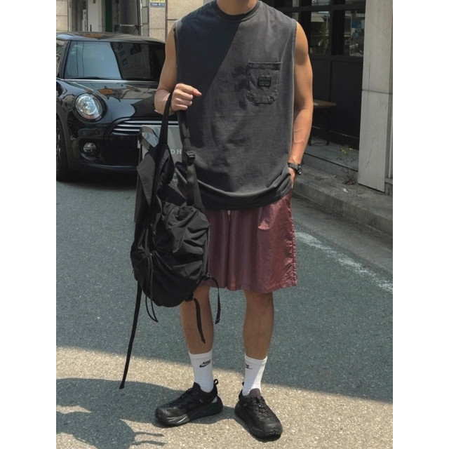 韓國🇰🇷簡約單口袋無袖背心『韓國連線』