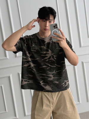 韓國🇰🇷寬鬆休閒迷彩短版T『韓國連線』